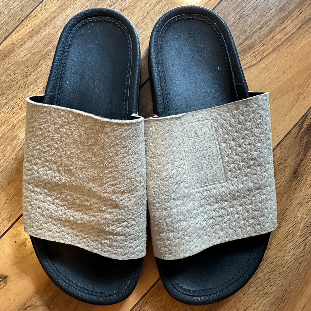 Adidas sued leather slides limited edition